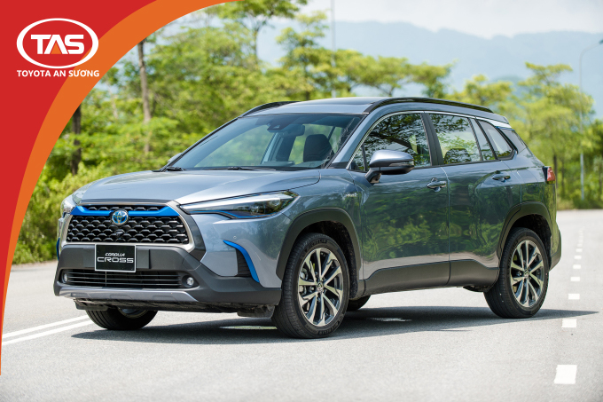 Ôtô hybrid - 'xe xanh' trong tầm với cho khách Việt